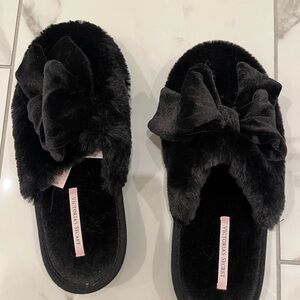 Victoria's Secret Black Fuzzy Bow Slide Slippers
